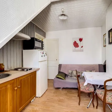Apartment 3 People Apartment- District Epinettes By Weekome